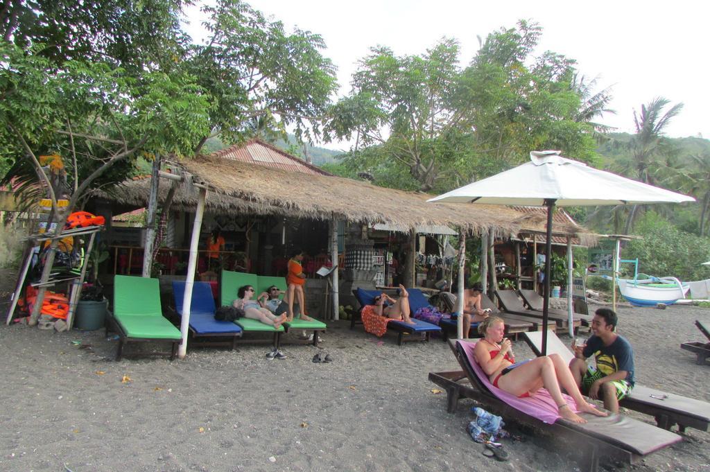 Warung Jemeluk & Home Stay Amed Habitación foto