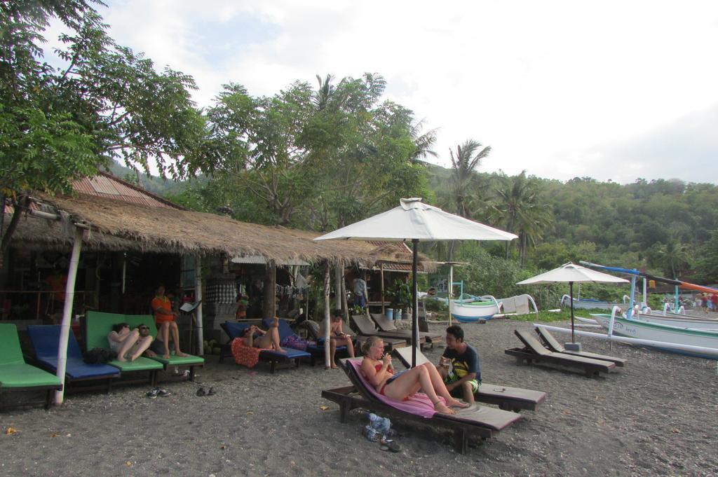 Warung Jemeluk & Home Stay Amed Habitación foto